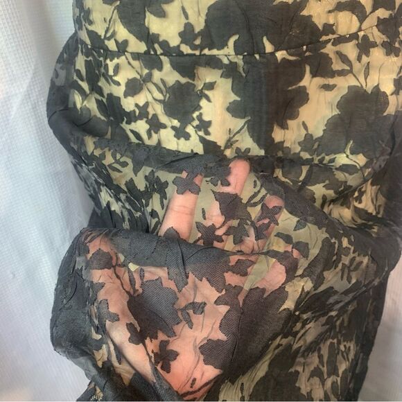 Apt 9 Lace Floral Flare Leaf Skirt Beige and Black Size 8 Petite - Picture 3 of 7